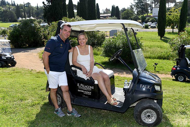 Falk Raudies mit Frau Andrea bei den „FCR EAGLES Masters Toskana 2023“ (©Foto: Wolfgang Breiteneicher/Schneider Press)